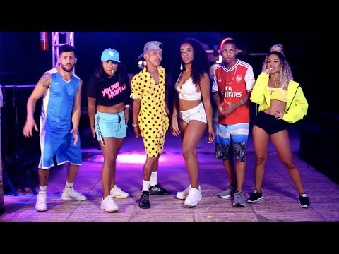 MC TROIA E ROMULO CHAVOSO E MC DANNY E MC LARISSA - VIDA DE BAILÃO - CLIPE OFICIAL