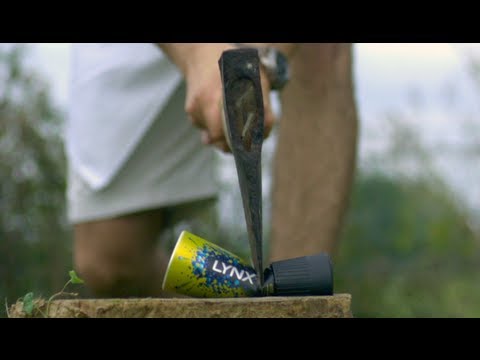 デオドラント缶を介して斧 - スローモーガイズ (Axe Through a Deodorant Can - The Slow Mo Guys)