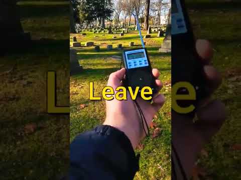 Voices Heard during this intense 😳  spirit box session at this Haunted 👻 Cemetery #shorts