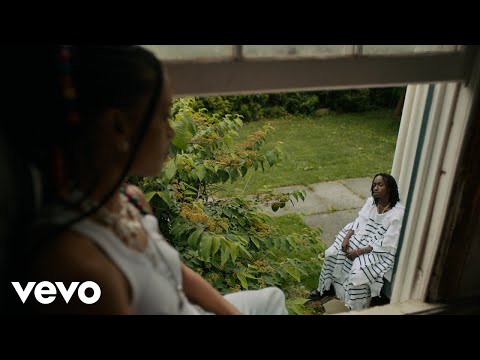 KayCyy & Annahstasia - Hold You Up (Official Video)