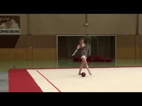 RG NÖLM - Anna TRABELSI - Ball - 2013 06 08 - ATuS Korneuburg