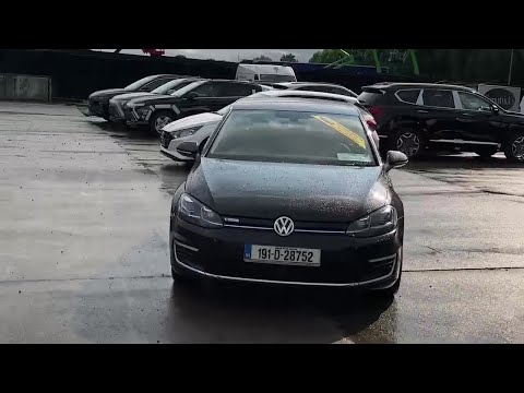 Volkswagen Golf E-golf Includes  1 000 Scrappage - Image 2