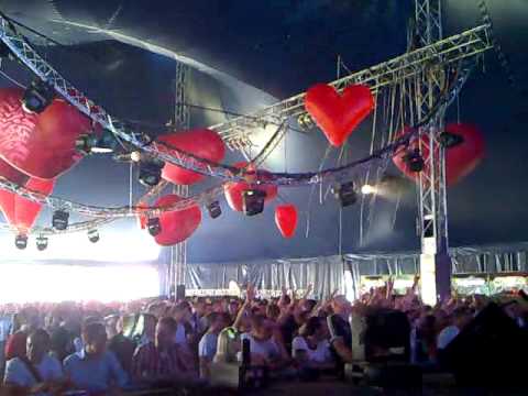 Leon Bolier & Sied van Riel on Tomorrowland 2009