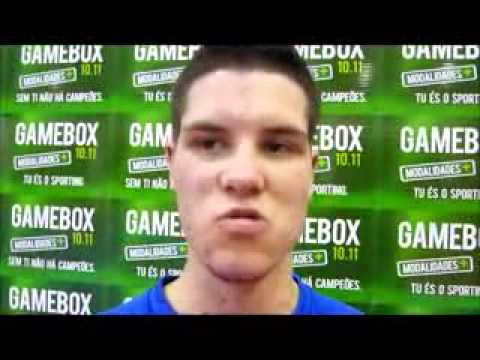 V Sporting Corporate Futsal 2011 Empark 8 vs MetLife 2  Emanuel Santos (Empark)