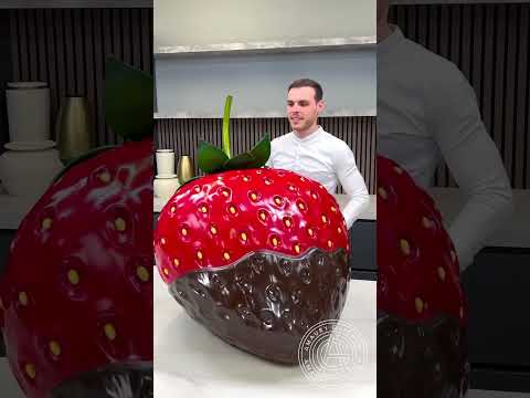 Chocolate covered Strawberry!🍓🍓🍫The perfect Valentine's day gift!##@Mudassar R.J