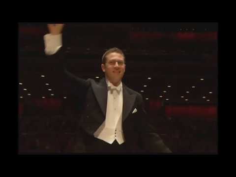 Sullivan 'Overture di Ballo' - John Wilson conducts