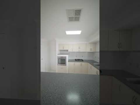 2/51 Duchart Way, Coogee, WA 6166, 3房, 2浴, House