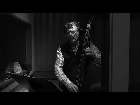 "Moon and Sand"  an unreleased track from Martin Wind's Stars