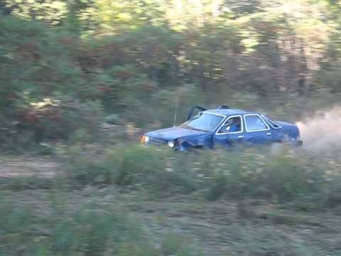 Thumbnail for FORD TEMPO DIRT TRACK RACE by Ford Tempo