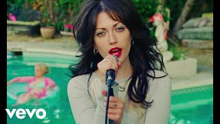 Violet Grohl - Bug in the Cake video