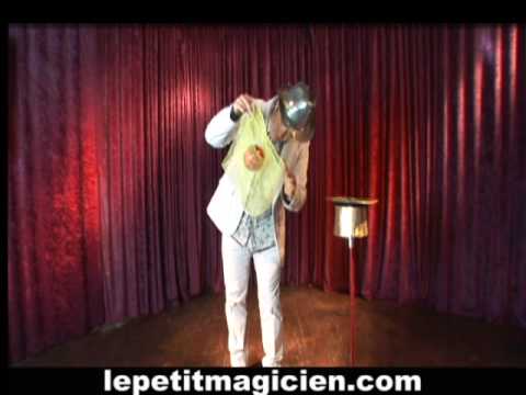 Voir la vidéo Belle de Nuit Foulard Noir - Boule Volante - Vernet