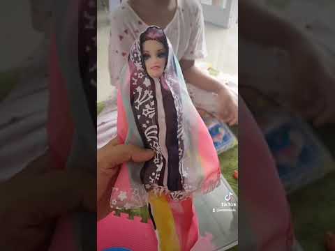 Boneka B3rbi Aja Sholat, Masa Kamu Ngga?