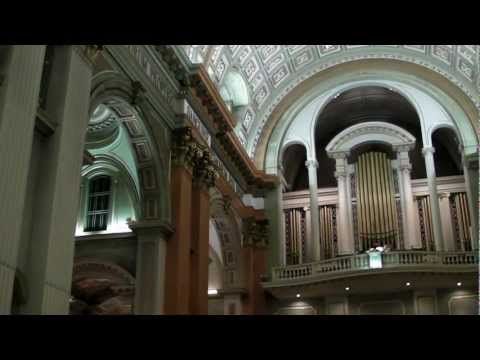 Cathédrale Marie-Reine-du-Monde Pipe Organ