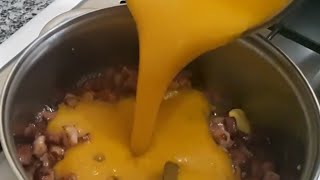 FAÇA assim!! CALDO de ABÓBORA com Calabresa, Bacon e Requeijão😋