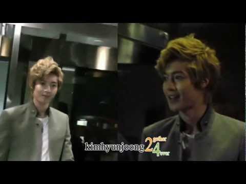 111021 KimHyunJoong fancam-MusicBank out