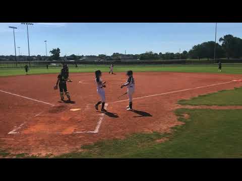 EJ Collins Softball Hitting