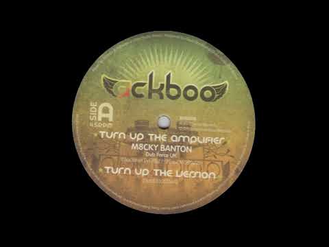 HAMMERBASS - BASS008 - Macky Banton Meets Ackboo - Turn Up The Amplifier + Version (12")