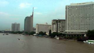 preview picture of video 'Sathorn and the Chao Phraya River, Bangkok; Thailand'