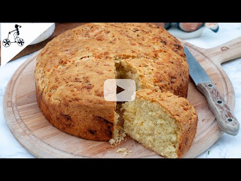 Traditional Italian Cheese Bread Recipe - Crescia