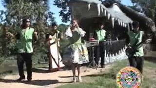 clavelito / LEONOR DE LA CRUZ/ 2015