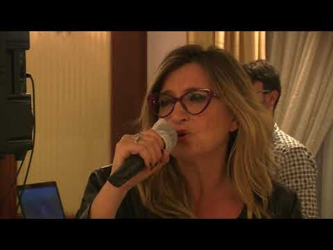 I costumi di Adriana Monaco, la voce di Manuela Villa: successo per il gran galà d'autunno /VIDEO