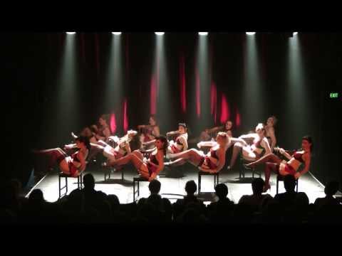 Neo Burlesque Students perform Mrs Clause's Boyfriend - Bombshell Burlesque & Beauty Academy