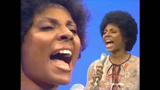 Leslie Uggams sings A BLUES MEDLEY