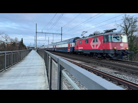 Bahnverkehr bei der Limmat in Baden (03.01.2025)