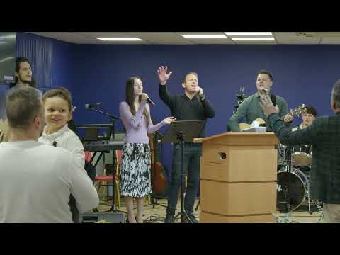 // LLM // E ziua lui nu amâna.  Mihai Creța.