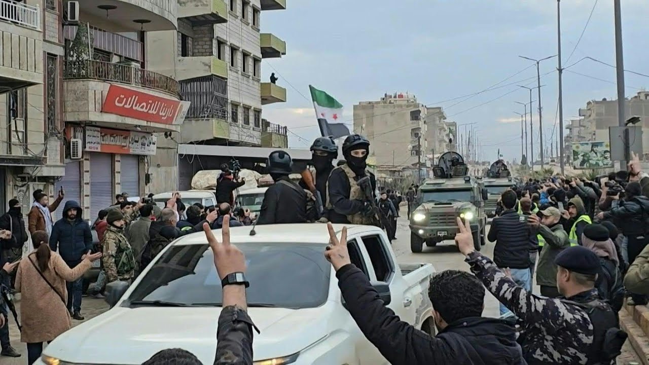 Video | Syria govt forces enter Qamishli under agreement with Kurds | AFP