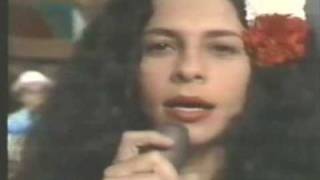 Gal Costa - "Oração de Mãe Menininha" (Show "Índia" 1973)