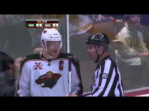 Bobby Ryan's Weird Goal (December 12 2010)