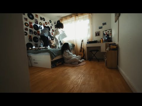 Video thumbnail for Soucis plein la tête (Au pays des Merveilles)