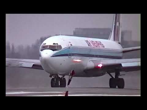 Swift rotation Boeing 707 , SU-PBB  Ostend