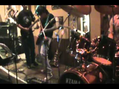 turkey march & solos ( rodrigo villarpando guitars - andrews vizcarra  drums)