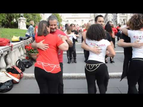 Flash Mob de Kizomba em Roma, Itália