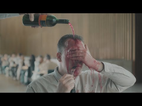 MAXENERGY - Look around instead of looking away TVC