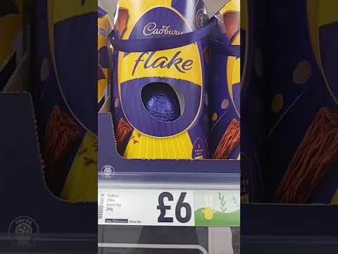 Cadbury flake 🙄 egg gift 🎁 😋 😍 for Easter day#box