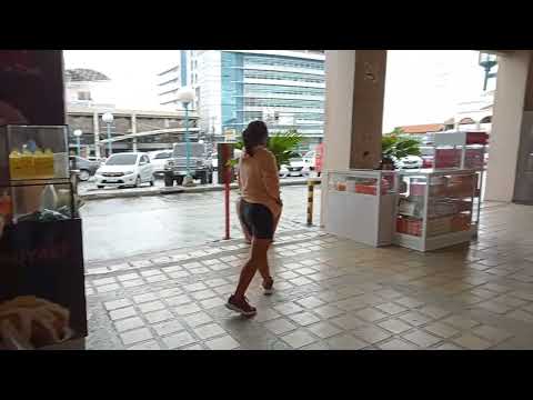 Shopping Gaisano Country