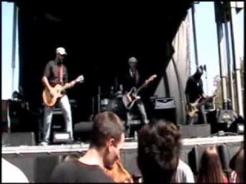 Remembering Venice performing Wasted Away Sonfest 09