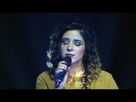 Cielo abierto- Llueve su Gloria (Lizzette Sánchez)- Música Católica- En Vivo