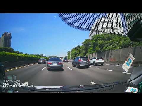 國一北上車禍 翻車
