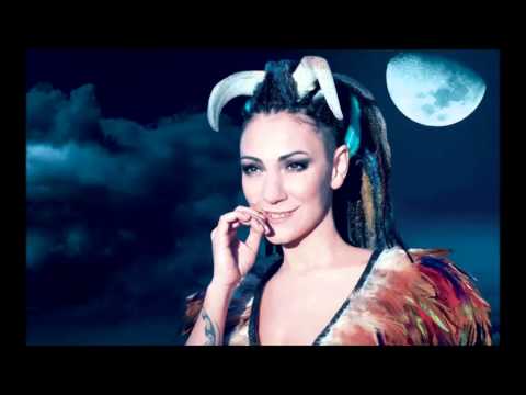 Özlem Tekin - Beni Yakan Aşkın