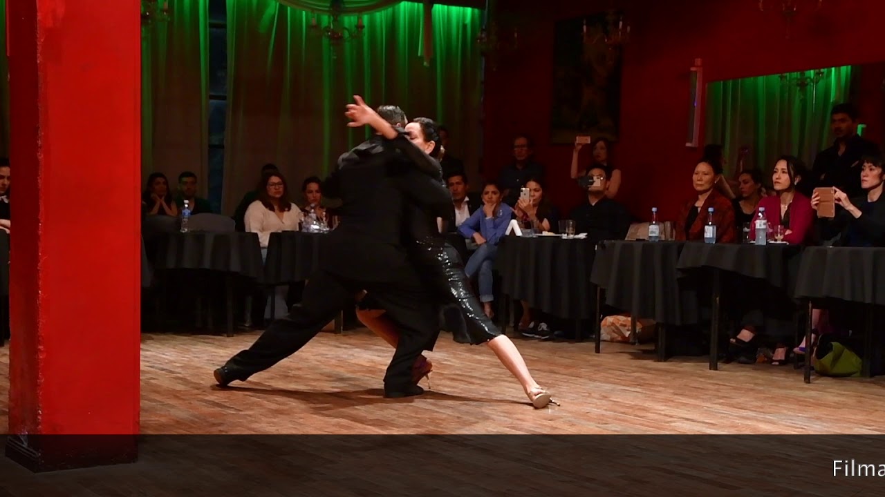 Claudia Codega y Esteban Moreno en Porteño y Bailarin- 2
