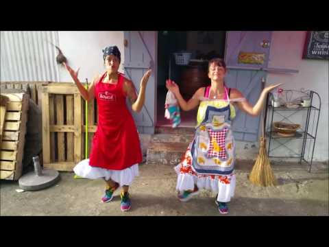 Chorégraphie zumba -" Vilain manière" de Missty by Zumbaya lili 974 avec baila zumba 45