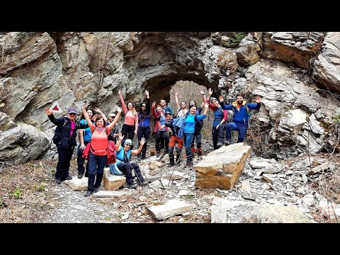 S04 Ep. 15 - Tur lejer - Cheile Tișiței și Cascada Putna