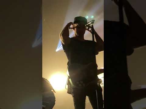 All Time Low - Last Young Renegade // Sleeping In live at College Street Music Hall 10-19-2021