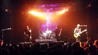 Download lagu DROWNING POOL, ONE FINGER AND A FIST mp3 Download lagu DROWNING POOL, ONE FINGER AND A FIST mp3