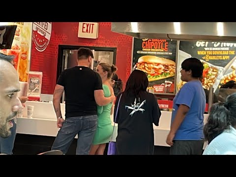 Wird es ein Junge? Laura und der Wendler kaufen Babykleidung