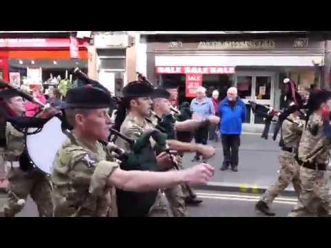 The Atholl Highlanders / The Glendauruel Highlanders - The Black Watch - Perth [4K/UHD]